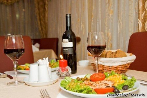 City Palace Hotel Baku Restoran gambar